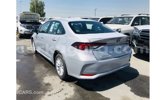 Nunua Imported Toyota Corolla Nyeupe Gari ndani ya Import - Dubai nchini Bujumbura Nunua Imported Toyota Corolla Nyeupe Gari ndani ya Import - Dubai nchini Bujumbura