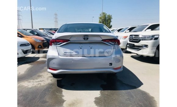 Nunua Imported Toyota Corolla Nyeupe Gari ndani ya Import - Dubai nchini Bujumbura Nunua Imported Toyota Corolla Nyeupe Gari ndani ya Import - Dubai nchini Bujumbura