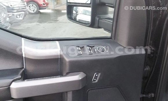 Acheter Import Voiture Ford V8 Noir à Import - Dubai, Bujumbura Acheter Import Voiture Ford V8 Noir à Import - Dubai, Bujumbura