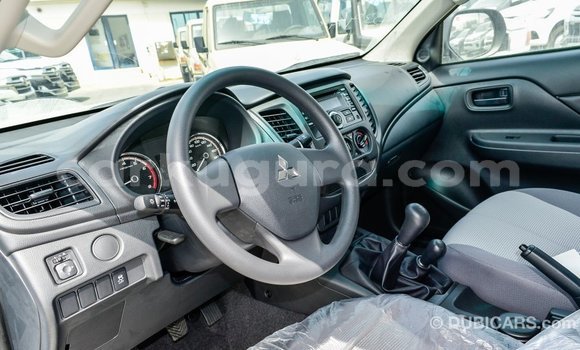 Nunua Imported Mitsubishi L200 Nyeupe Gari ndani ya Import - Dubai nchini Bujumbura Nunua Imported Mitsubishi L200 Nyeupe Gari ndani ya Import - Dubai nchini Bujumbura