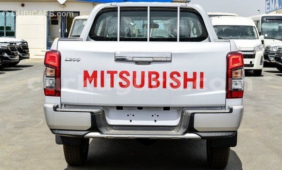 Nunua Imported Mitsubishi L200 Nyeupe Gari ndani ya Import - Dubai nchini Bujumbura Nunua Imported Mitsubishi L200 Nyeupe Gari ndani ya Import - Dubai nchini Bujumbura