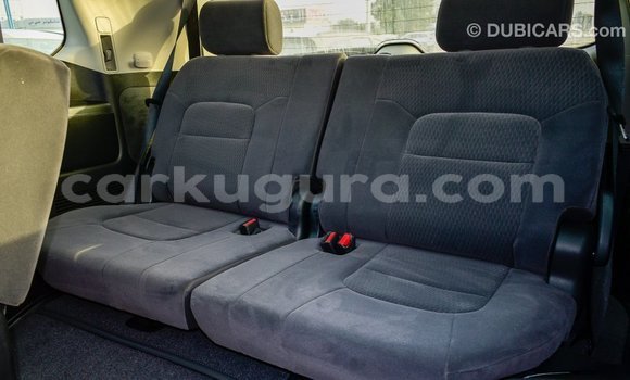 Nunua Imported Toyota Land Cruiser Nyeupe Gari ndani ya Import - Dubai nchini Bujumbura Nunua Imported Toyota Land Cruiser Nyeupe Gari ndani ya Import - Dubai nchini Bujumbura
