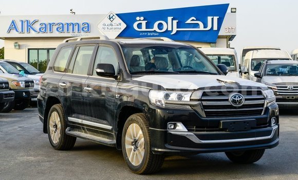 Acheter Import Voiture Toyota Land Cruiser Noir à Import - Dubai, Bujumbura Acheter Import Voiture Toyota Land Cruiser Noir à Import - Dubai, Bujumbura