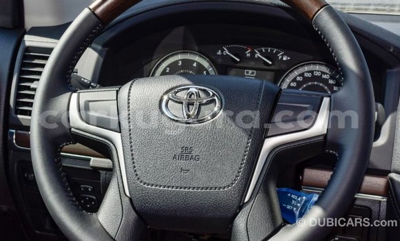 Nunua Imported Toyota Land Cruiser Nyeusi Gari ndani ya Import - Dubai nchini Bujumbura Nunua Imported Toyota Land Cruiser Nyeusi Gari ndani ya Import - Dubai nchini Bujumbura