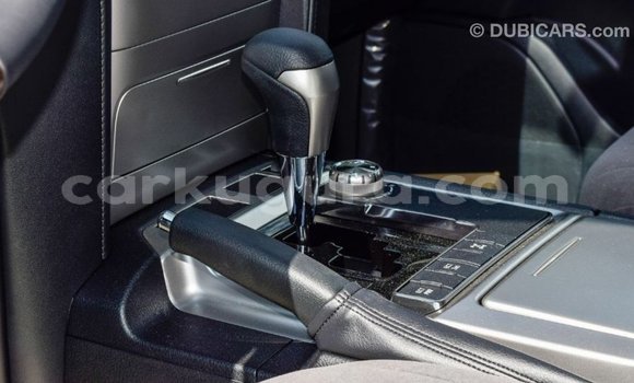 Acheter Import Voiture Toyota Land Cruiser Noir à Import - Dubai, Bujumbura Acheter Import Voiture Toyota Land Cruiser Noir à Import - Dubai, Bujumbura