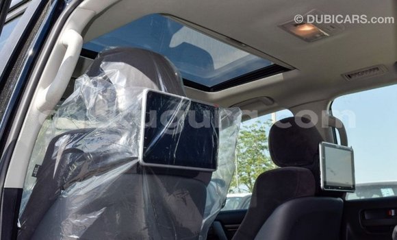 Acheter Import Voiture Toyota Land Cruiser Noir à Import - Dubai, Bujumbura Acheter Import Voiture Toyota Land Cruiser Noir à Import - Dubai, Bujumbura