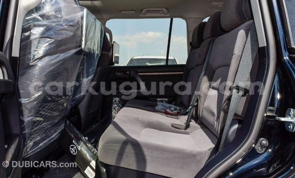 Acheter Import Voiture Toyota Land Cruiser Noir à Import - Dubai, Bujumbura Acheter Import Voiture Toyota Land Cruiser Noir à Import - Dubai, Bujumbura