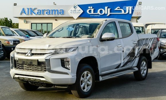 Nunua Imported Mitsubishi L200 Nyeupe Gari ndani ya Import - Dubai nchini Bujumbura Nunua Imported Mitsubishi L200 Nyeupe Gari ndani ya Import - Dubai nchini Bujumbura