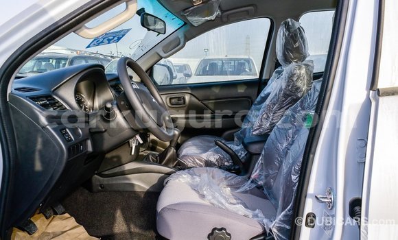 Nunua Imported Mitsubishi L200 Nyeupe Gari ndani ya Import - Dubai nchini Bujumbura Nunua Imported Mitsubishi L200 Nyeupe Gari ndani ya Import - Dubai nchini Bujumbura