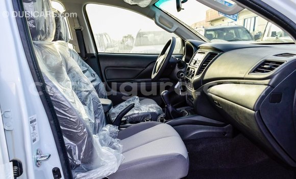 Nunua Imported Mitsubishi L200 Nyeupe Gari ndani ya Import - Dubai nchini Bujumbura Nunua Imported Mitsubishi L200 Nyeupe Gari ndani ya Import - Dubai nchini Bujumbura