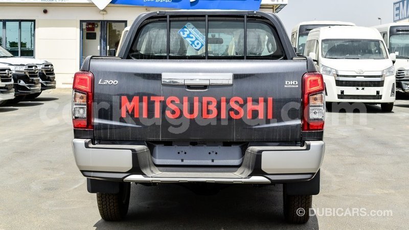 Big with watermark mitsubishi l200 bujumbura import dubai 4771