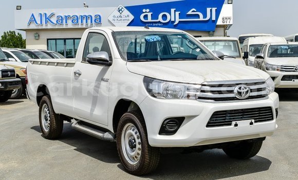 Nunua Imported Toyota Hilux Nyeupe Gari ndani ya Import - Dubai nchini Bujumbura Nunua Imported Toyota Hilux Nyeupe Gari ndani ya Import - Dubai nchini Bujumbura