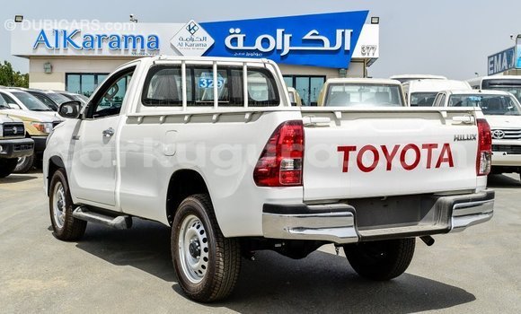 Nunua Imported Toyota Hilux Nyeupe Gari ndani ya Import - Dubai nchini Bujumbura Nunua Imported Toyota Hilux Nyeupe Gari ndani ya Import - Dubai nchini Bujumbura