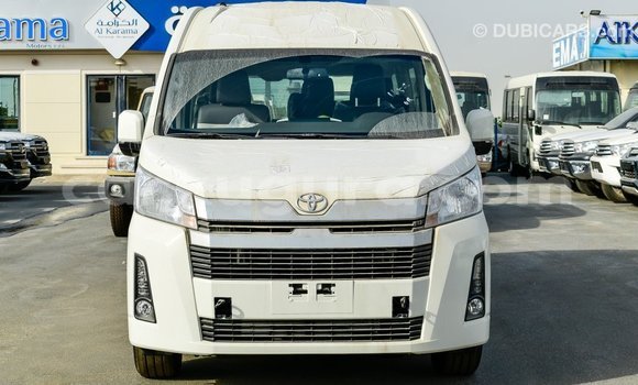 Nunua Imported Toyota Hiace Nyeupe Gari ndani ya Import - Dubai nchini Bujumbura Nunua Imported Toyota Hiace Nyeupe Gari ndani ya Import - Dubai nchini Bujumbura