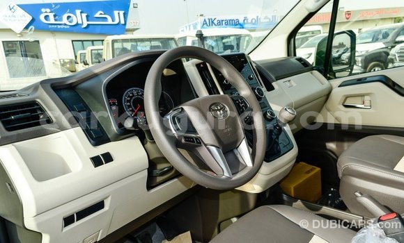 Nunua Imported Toyota Hiace Nyeupe Gari ndani ya Import - Dubai nchini Bujumbura Nunua Imported Toyota Hiace Nyeupe Gari ndani ya Import - Dubai nchini Bujumbura