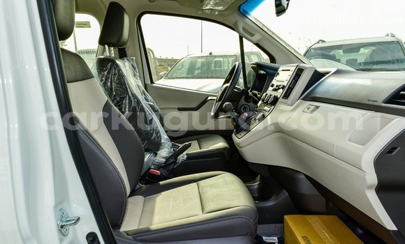 Nunua Imported Toyota Hiace Nyeupe Gari ndani ya Import - Dubai nchini Bujumbura Nunua Imported Toyota Hiace Nyeupe Gari ndani ya Import - Dubai nchini Bujumbura