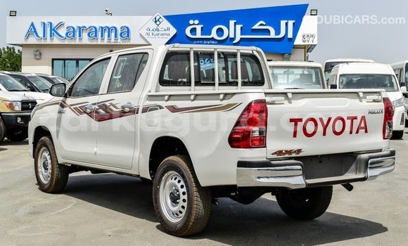 Acheter Import Voiture Toyota Hilux Blanc à Import - Dubai, Bujumbura Acheter Import Voiture Toyota Hilux Blanc à Import - Dubai, Bujumbura