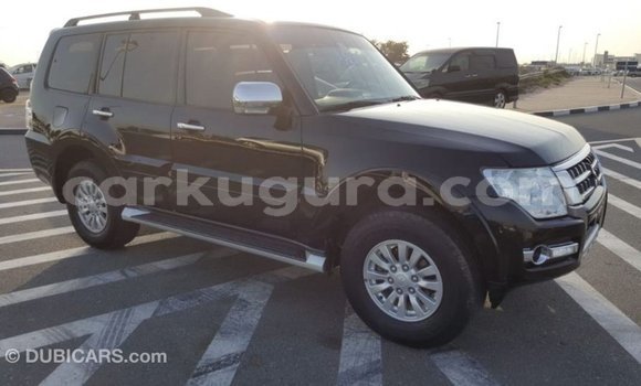 Acheter Import Voiture Mitsubishi Pajero Noir à Import - Dubai, Bujumbura Acheter Import Voiture Mitsubishi Pajero Noir à Import - Dubai, Bujumbura