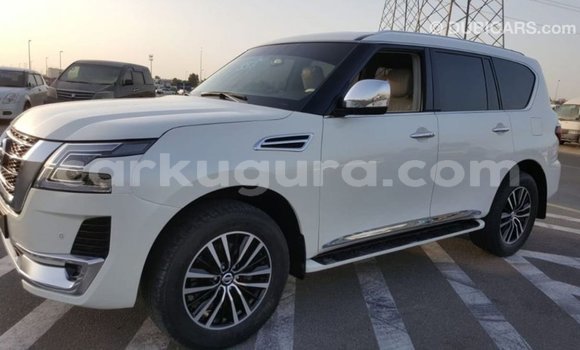 Nunua Imported Nissan Patrol Nyeupe Gari ndani ya Import - Dubai nchini Bujumbura Nunua Imported Nissan Patrol Nyeupe Gari ndani ya Import - Dubai nchini Bujumbura