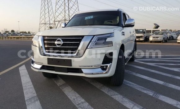 Nunua Imported Nissan Patrol Nyeupe Gari ndani ya Import - Dubai nchini Bujumbura Nunua Imported Nissan Patrol Nyeupe Gari ndani ya Import - Dubai nchini Bujumbura