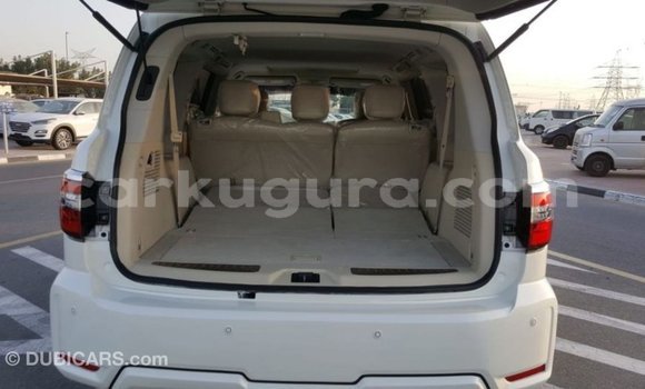 Nunua Imported Nissan Patrol Nyeupe Gari ndani ya Import - Dubai nchini Bujumbura Nunua Imported Nissan Patrol Nyeupe Gari ndani ya Import - Dubai nchini Bujumbura