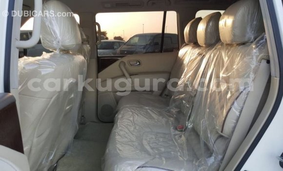 Nunua Imported Nissan Patrol Nyeupe Gari ndani ya Import - Dubai nchini Bujumbura Nunua Imported Nissan Patrol Nyeupe Gari ndani ya Import - Dubai nchini Bujumbura