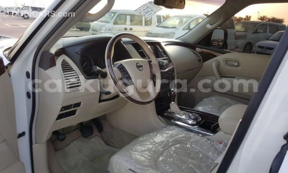 Nunua Imported Nissan Patrol Nyeupe Gari ndani ya Import - Dubai nchini Bujumbura Nunua Imported Nissan Patrol Nyeupe Gari ndani ya Import - Dubai nchini Bujumbura