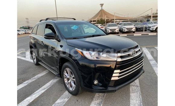 Acheter Import Voiture Toyota Highlander Noir à Import - Dubai, Bujumbura Acheter Import Voiture Toyota Highlander Noir à Import - Dubai, Bujumbura