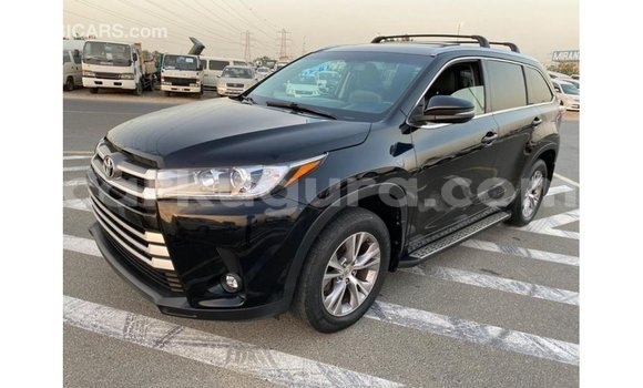 Acheter Import Voiture Toyota Highlander Noir à Import - Dubai, Bujumbura Acheter Import Voiture Toyota Highlander Noir à Import - Dubai, Bujumbura