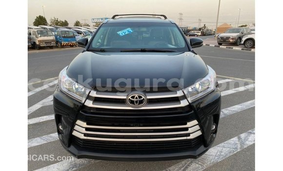 Acheter Import Voiture Toyota Highlander Noir à Import - Dubai, Bujumbura Acheter Import Voiture Toyota Highlander Noir à Import - Dubai, Bujumbura