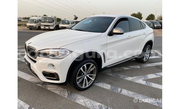 Nunua Imported BMW X6 Nyeupe Gari ndani ya Import - Dubai nchini Bujumbura Nunua Imported BMW X6 Nyeupe Gari ndani ya Import - Dubai nchini Bujumbura