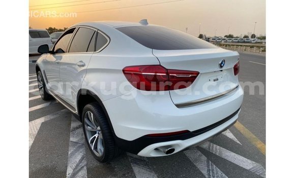 Nunua Imported BMW X6 Nyeupe Gari ndani ya Import - Dubai nchini Bujumbura Nunua Imported BMW X6 Nyeupe Gari ndani ya Import - Dubai nchini Bujumbura
