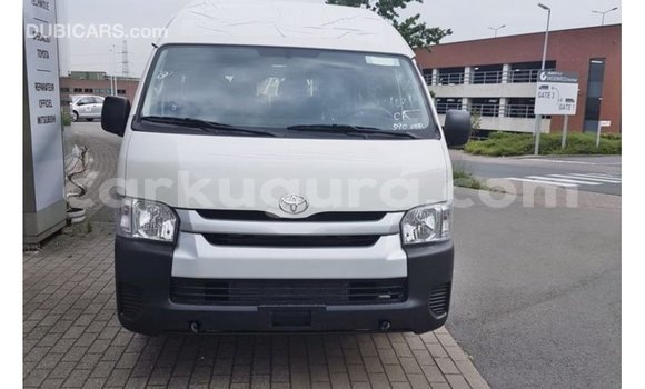 Buy Import Toyota Hiace White Car in Import - Dubai in Bujumbura Buy Import Toyota Hiace White Car in Import - Dubai in Bujumbura