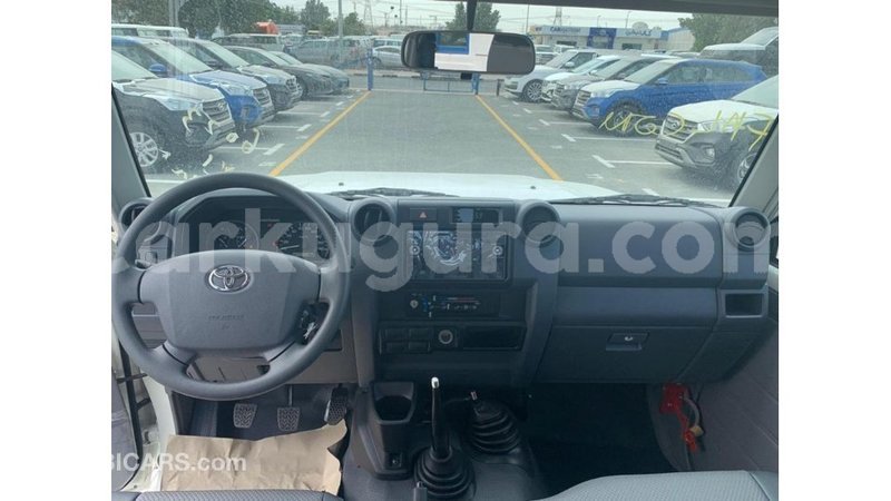Big with watermark toyota land cruiser bujumbura import dubai 4789