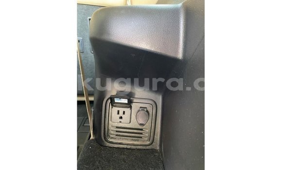 Acheter Import Voiture Toyota 4Runner Blanc à Import - Dubai, Bujumbura Acheter Import Voiture Toyota 4Runner Blanc à Import - Dubai, Bujumbura