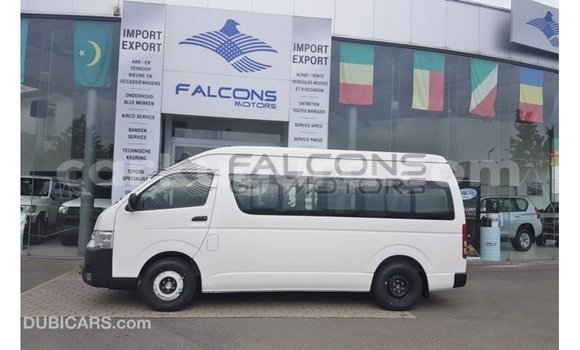 Nunua Imported Toyota Hiace Nyeupe Gari ndani ya Import - Dubai nchini Bujumbura Nunua Imported Toyota Hiace Nyeupe Gari ndani ya Import - Dubai nchini Bujumbura