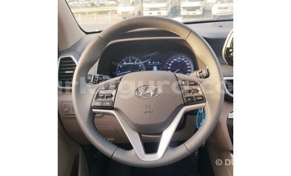 Acheter Import Voiture Hyundai Tucson Rouge à Import - Dubai, Bujumbura Acheter Import Voiture Hyundai Tucson Rouge à Import - Dubai, Bujumbura