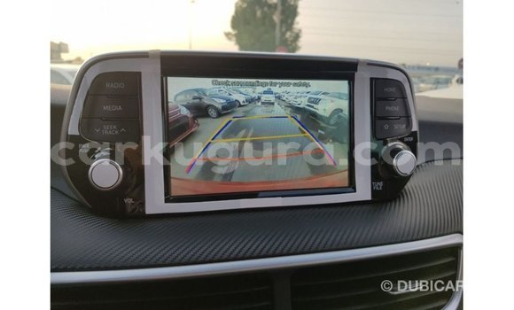 Acheter Import Voiture Hyundai Tucson Rouge à Import - Dubai, Bujumbura Acheter Import Voiture Hyundai Tucson Rouge à Import - Dubai, Bujumbura