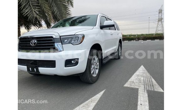Acheter Import Voiture Toyota Sequoia Blanc à Import - Dubai, Bujumbura Acheter Import Voiture Toyota Sequoia Blanc à Import - Dubai, Bujumbura