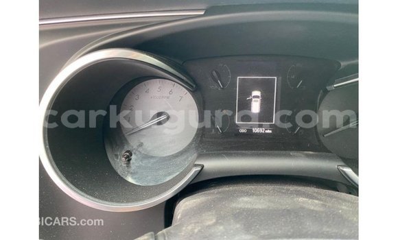 Acheter Import Voiture Toyota Sequoia Blanc à Import - Dubai, Bujumbura Acheter Import Voiture Toyota Sequoia Blanc à Import - Dubai, Bujumbura