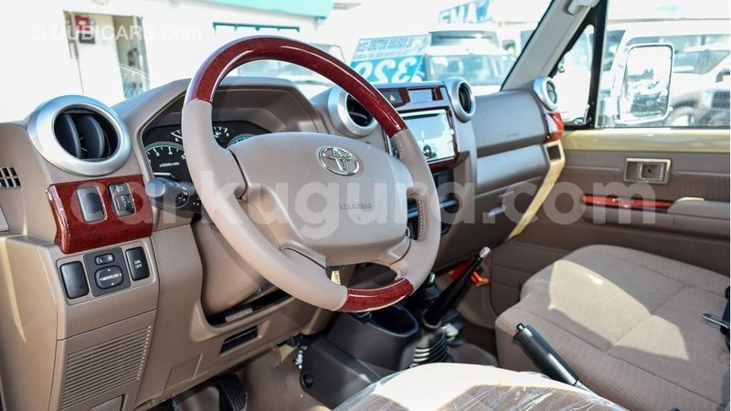 Big with watermark toyota land cruiser bujumbura import dubai 4811