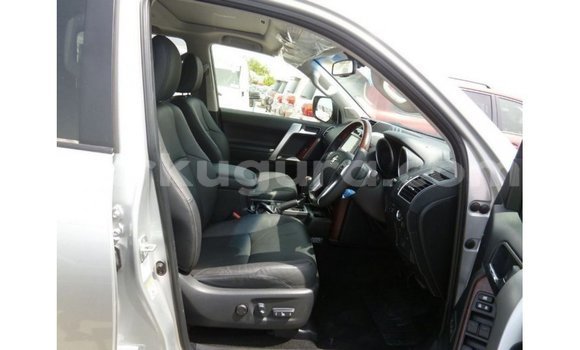 Nunua Imported Toyota Prado Nyingine Gari ndani ya Import - Dubai nchini Bujumbura Nunua Imported Toyota Prado Nyingine Gari ndani ya Import - Dubai nchini Bujumbura