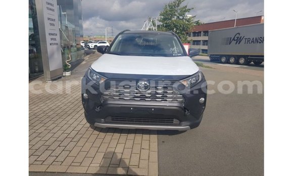 Nunua Imported Toyota 4Runner Nyingine Gari ndani ya Import - Dubai nchini Bujumbura Nunua Imported Toyota 4Runner Nyingine Gari ndani ya Import - Dubai nchini Bujumbura
