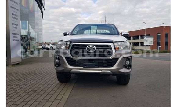 Nunua Imported Toyota Hilux Nyingine Gari ndani ya Import - Dubai nchini Bujumbura Nunua Imported Toyota Hilux Nyingine Gari ndani ya Import - Dubai nchini Bujumbura
