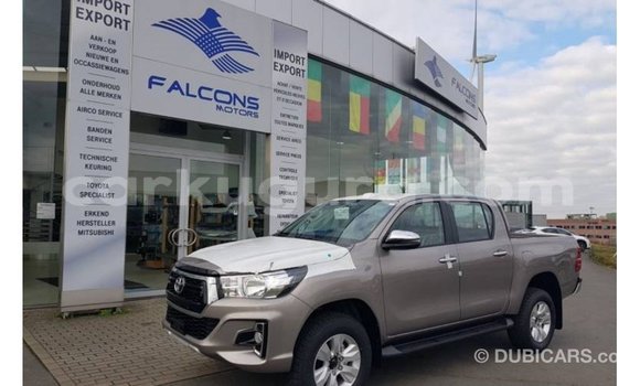 Nunua Imported Toyota Hilux Nyingine Gari ndani ya Import - Dubai nchini Bujumbura Nunua Imported Toyota Hilux Nyingine Gari ndani ya Import - Dubai nchini Bujumbura
