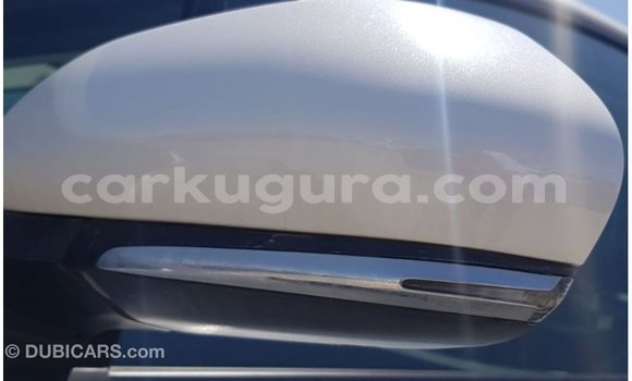 Nunua Imported Toyota Prius Nyeupe Gari ndani ya Import - Dubai nchini Bujumbura Nunua Imported Toyota Prius Nyeupe Gari ndani ya Import - Dubai nchini Bujumbura