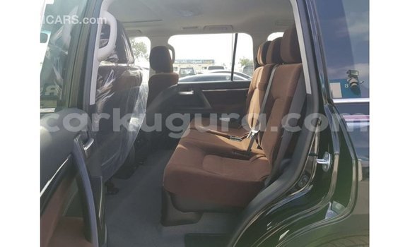 Acheter Import Voiture Toyota Land Cruiser Noir à Import - Dubai, Bujumbura Acheter Import Voiture Toyota Land Cruiser Noir à Import - Dubai, Bujumbura