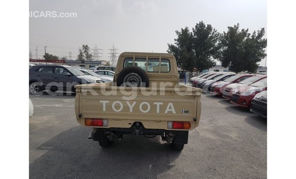 Buy Import Toyota Land Cruiser Beige Car in Import - Dubai in Bujumbura Buy Import Toyota Land Cruiser Beige Car in Import - Dubai in Bujumbura