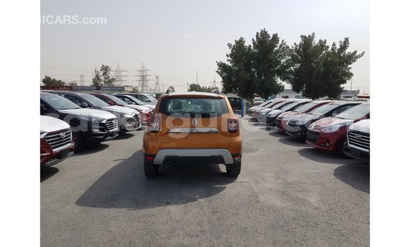 Buy Import Renault 19 Green Car in Import - Dubai in Bujumbura Buy Import Renault 19 Green Car in Import - Dubai in Bujumbura