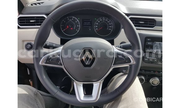 Buy Import Renault 19 Green Car in Import - Dubai in Bujumbura Buy Import Renault 19 Green Car in Import - Dubai in Bujumbura